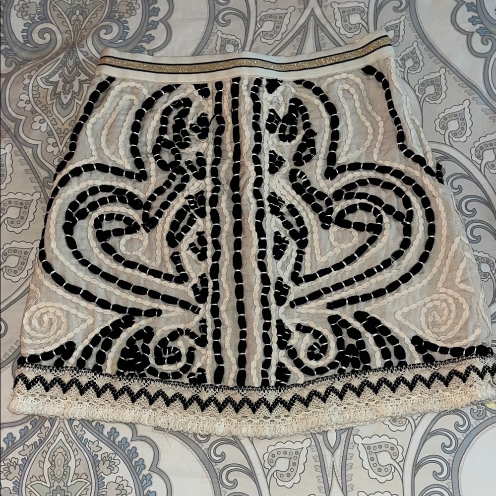 Anthropologie Maeve Black and Cream Patterned Mini Skirt US Size 6 / UK 10